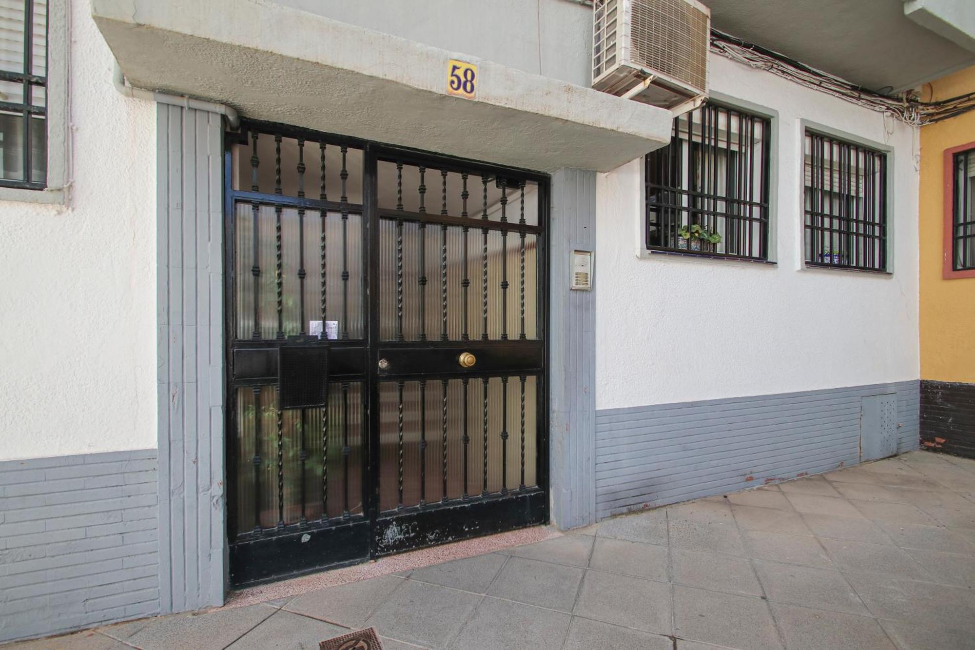Apartamento Spacious 2 Bedroom In The Heart Of Triana Sevilha