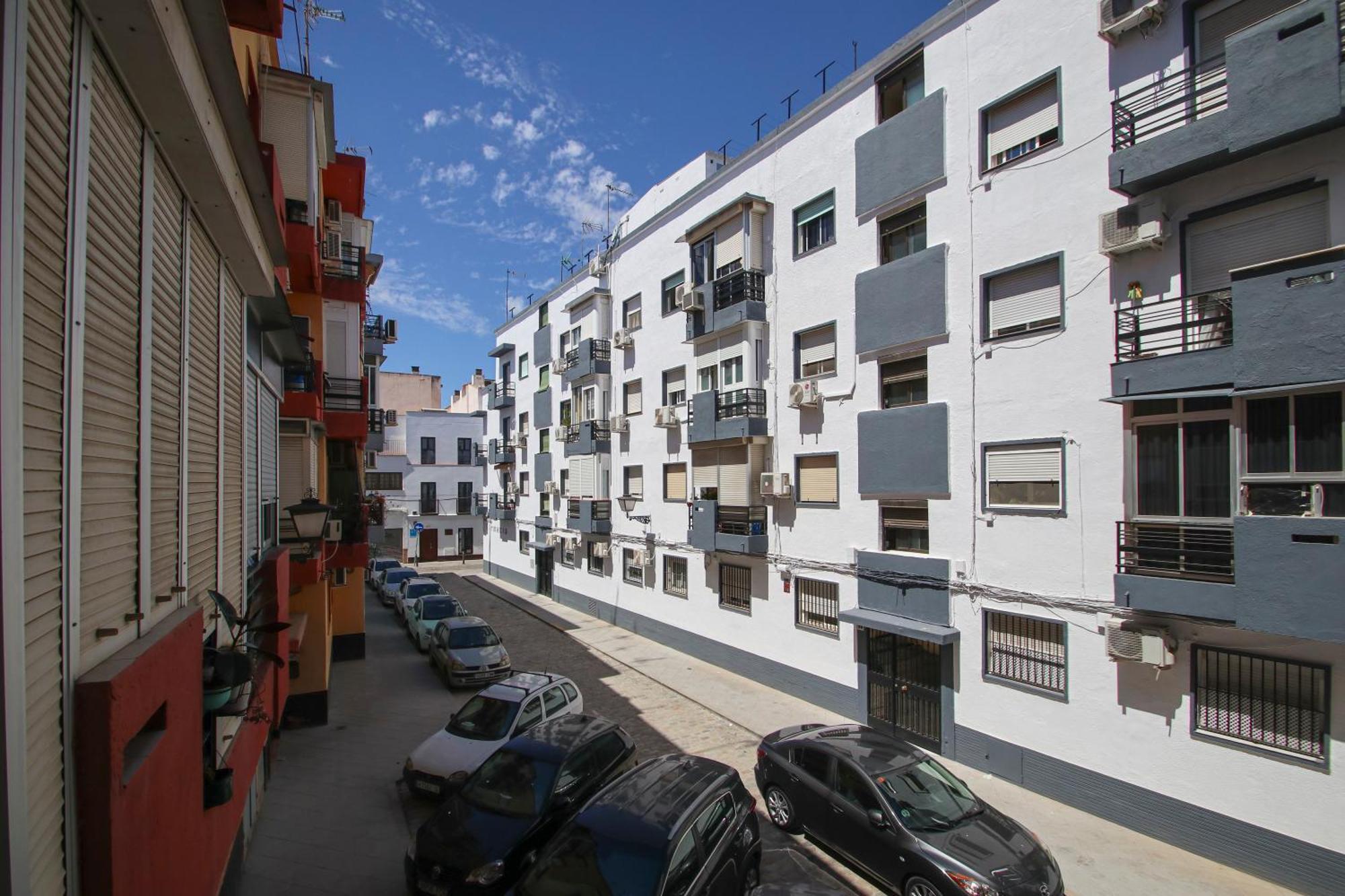 Apartamento Spacious 2 Bedroom In The Heart Of Triana Sevilha
